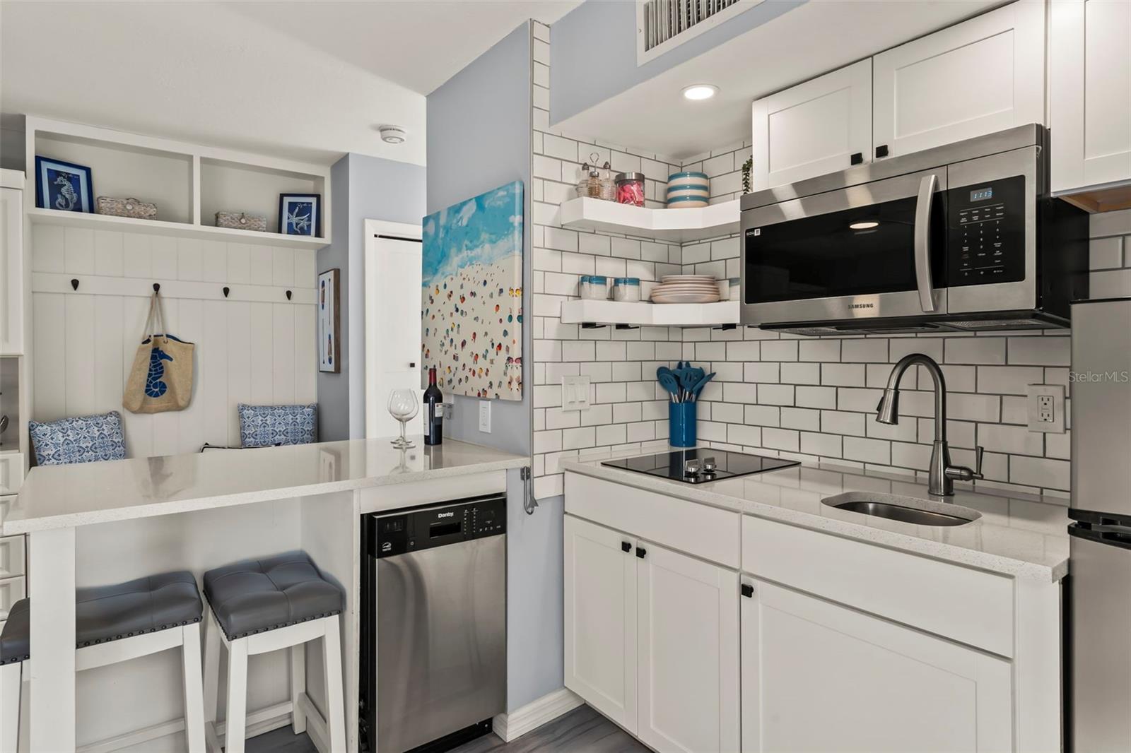 BAHIA VISTA GULF - Residential