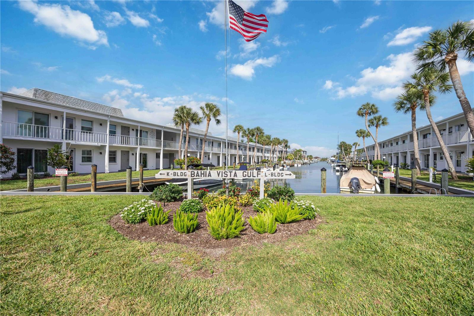 BAHIA VISTA GULF - Residential