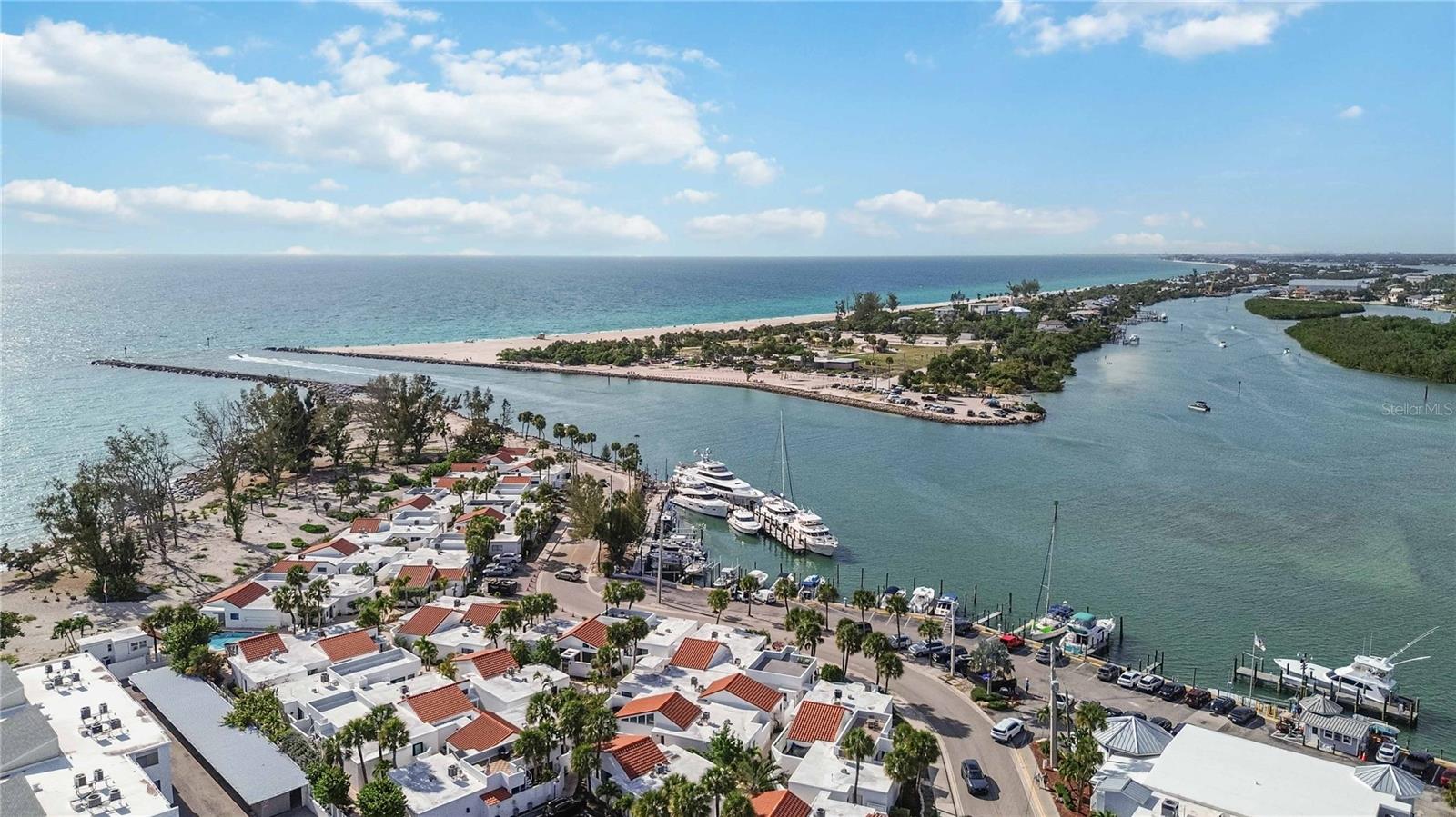 BAHIA VISTA GULF - Residential