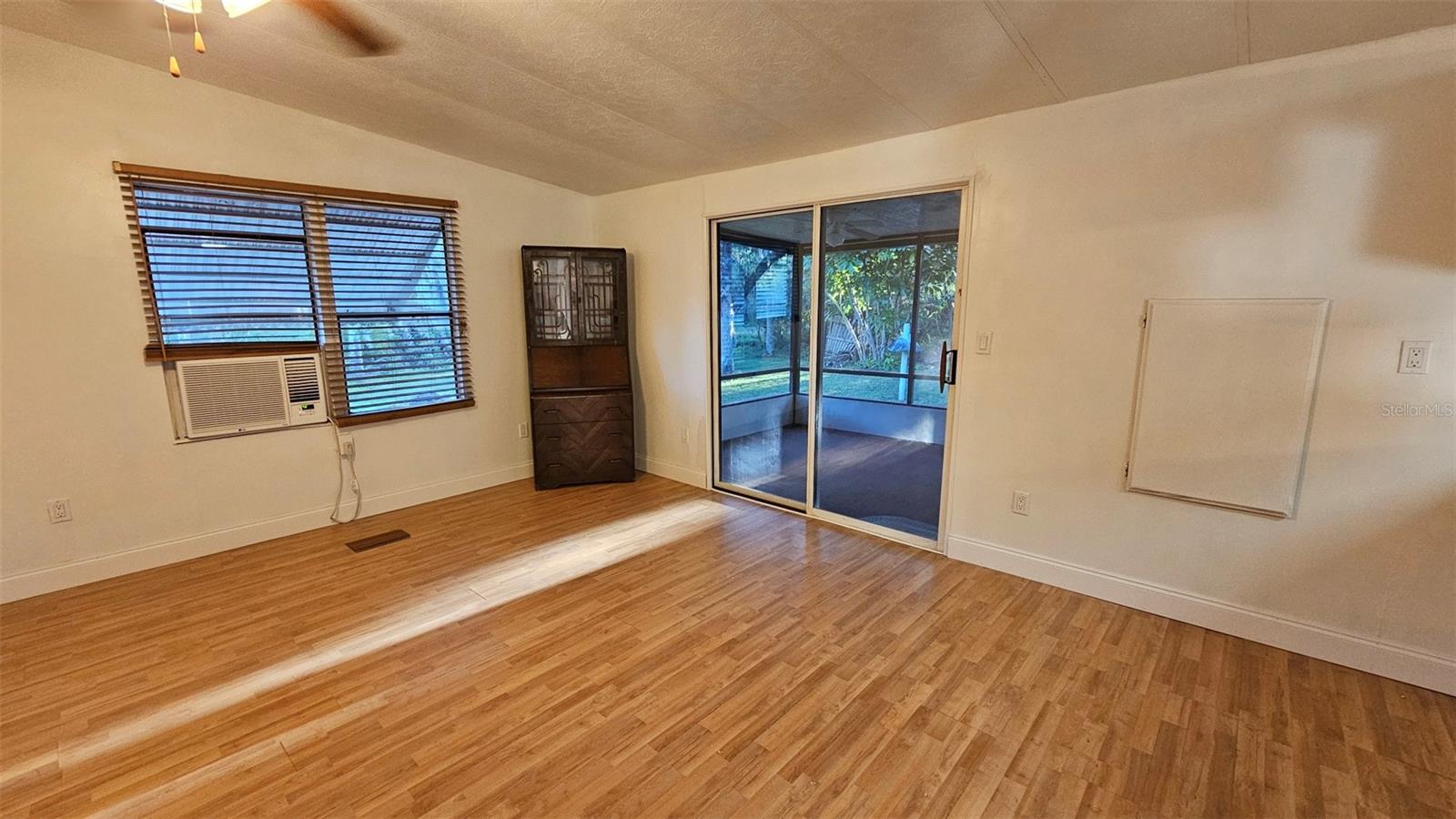 MILL RUN - Residential