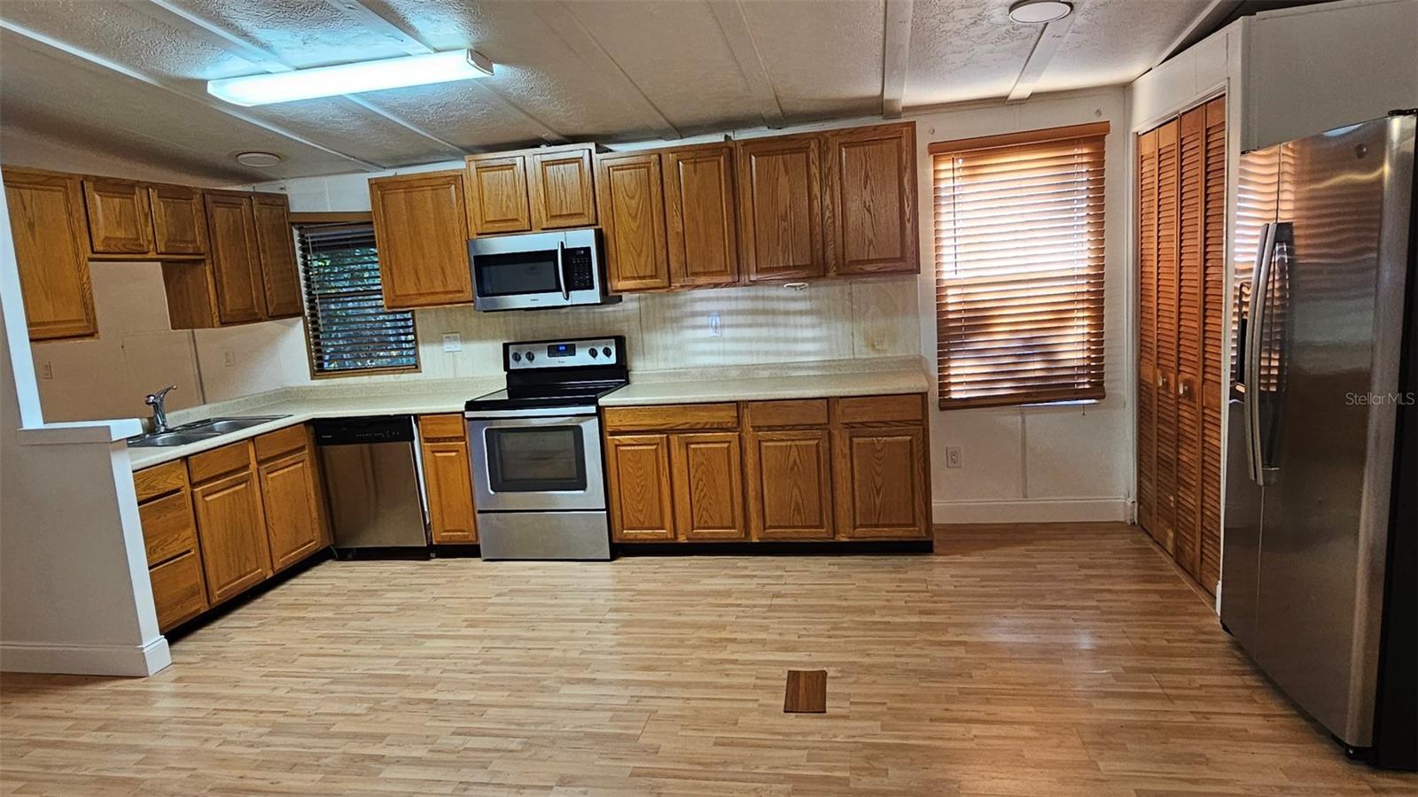 MILL RUN - Residential