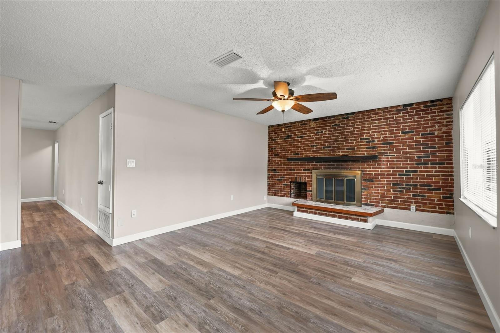 252 W PALMETTO AVENUE