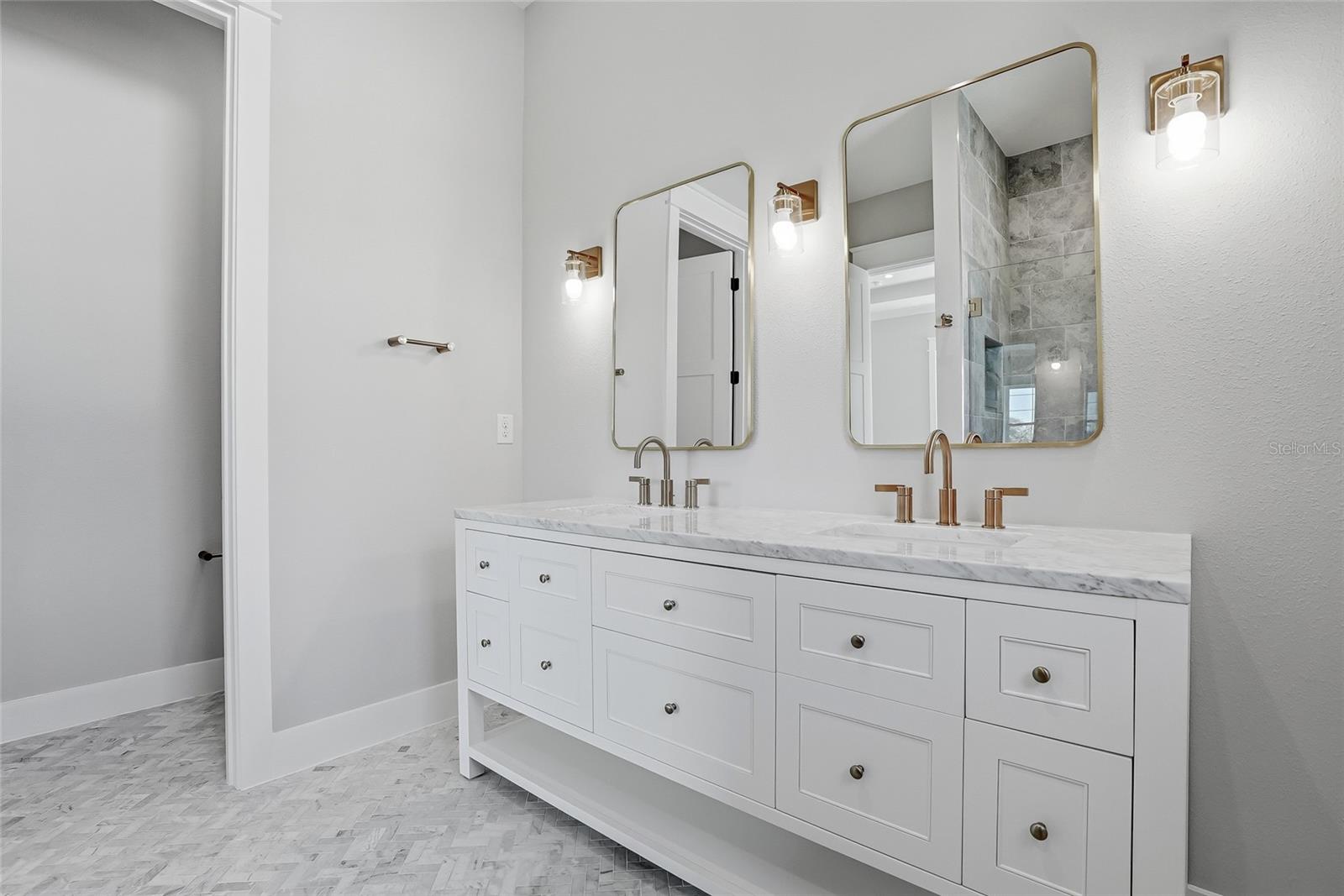 ARCADIA ANNEX - Residential