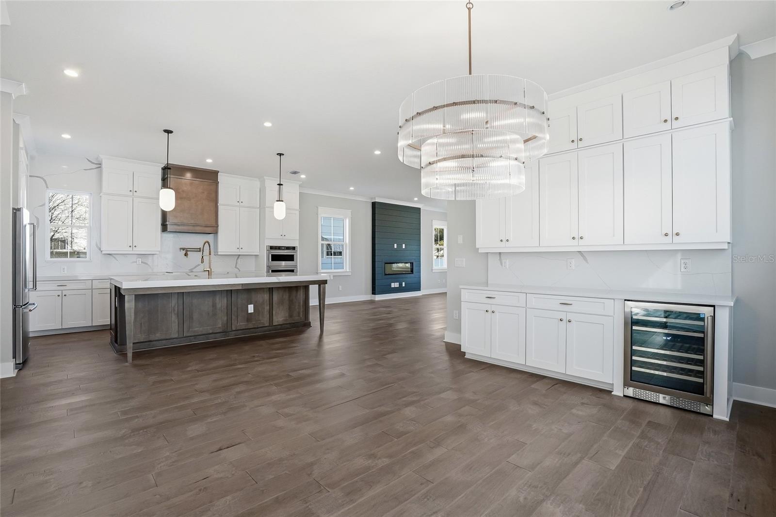 ARCADIA ANNEX - Residential