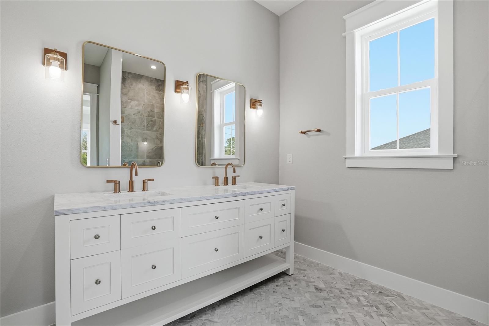 ARCADIA ANNEX - Residential