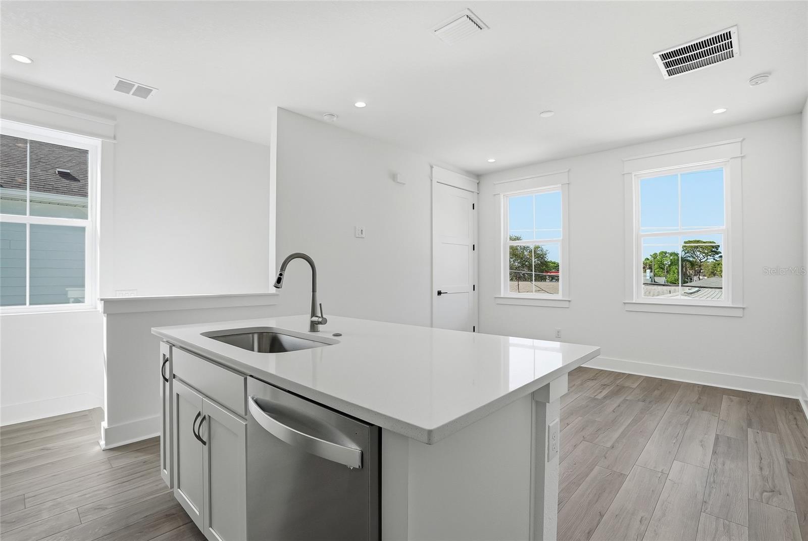 ARCADIA ANNEX - Residential