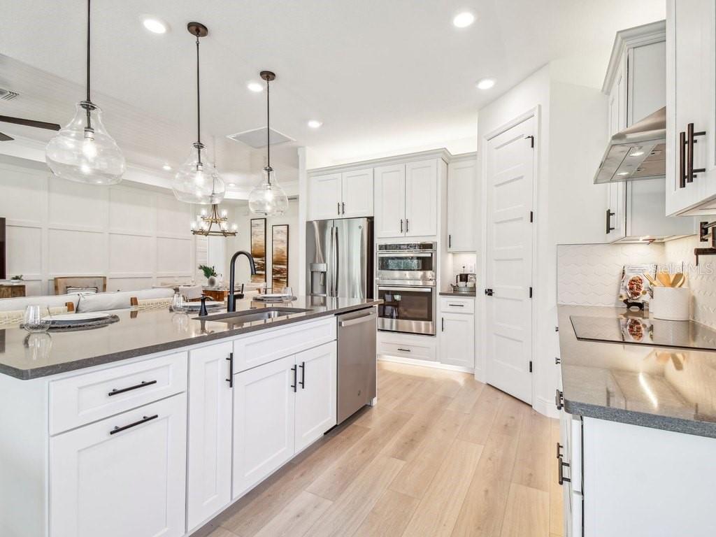 11324 STRIPED BASS COURT