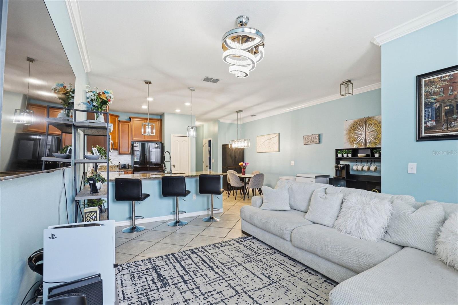 MEADOW POINTE IV - Residential