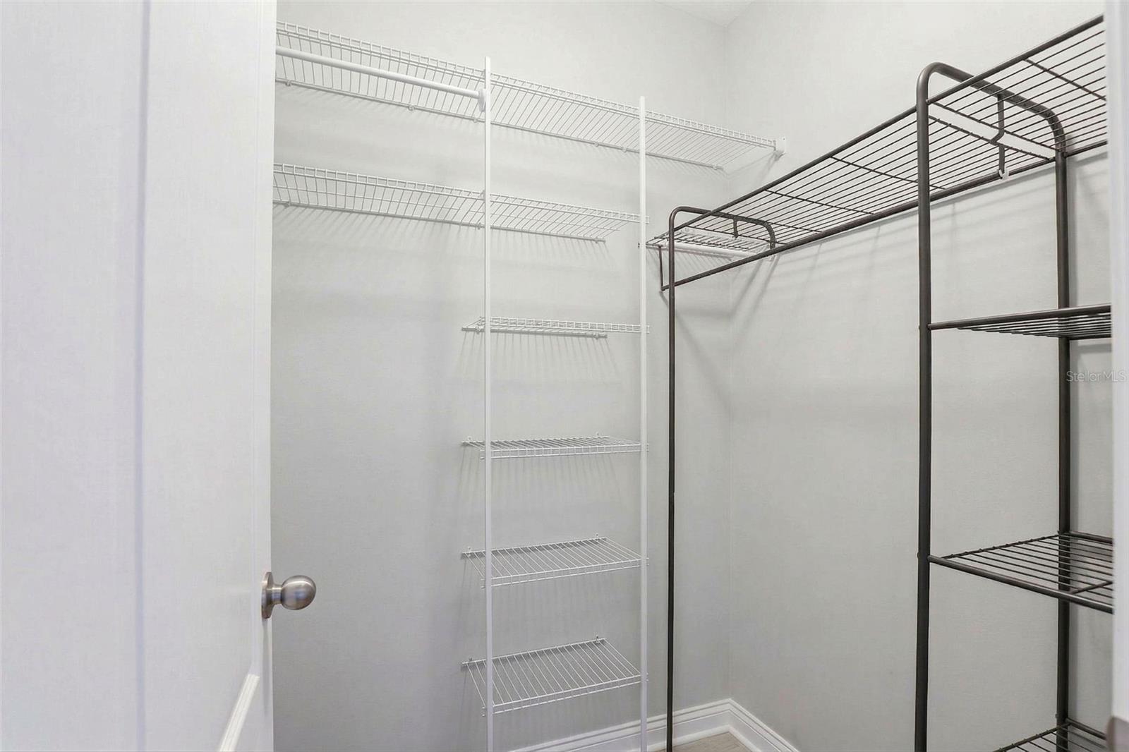 MEADOW POINTE IV - Residential