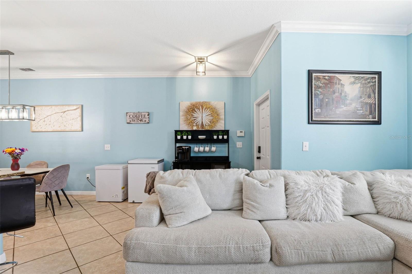 MEADOW POINTE IV - Residential