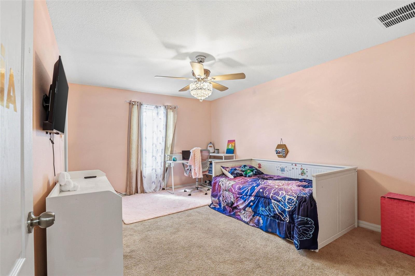 MEADOW POINTE IV - Residential