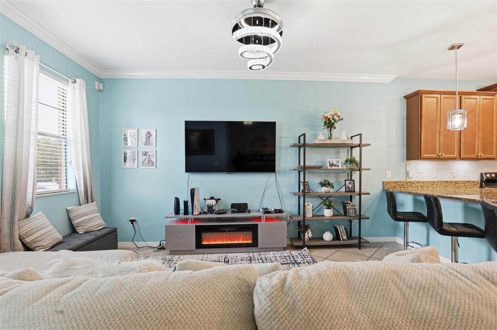 MEADOW POINTE IV - Residential