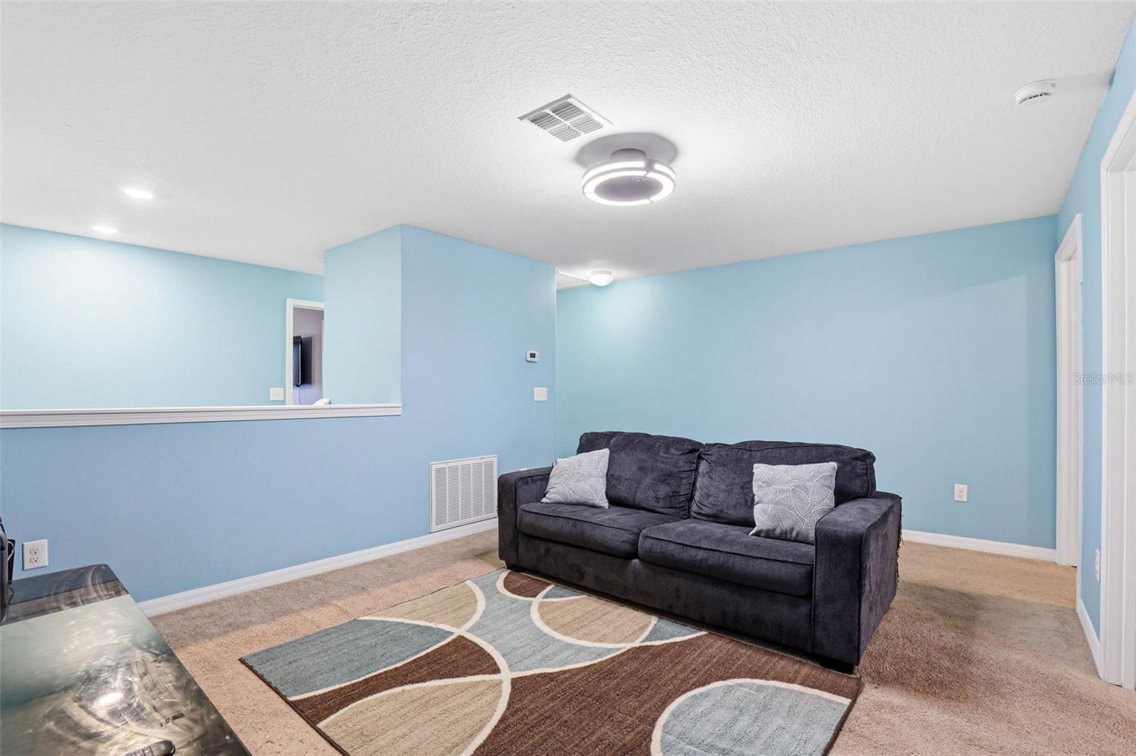 MEADOW POINTE IV - Residential