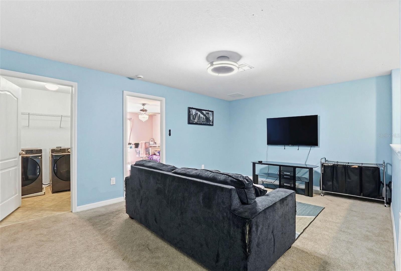 MEADOW POINTE IV - Residential