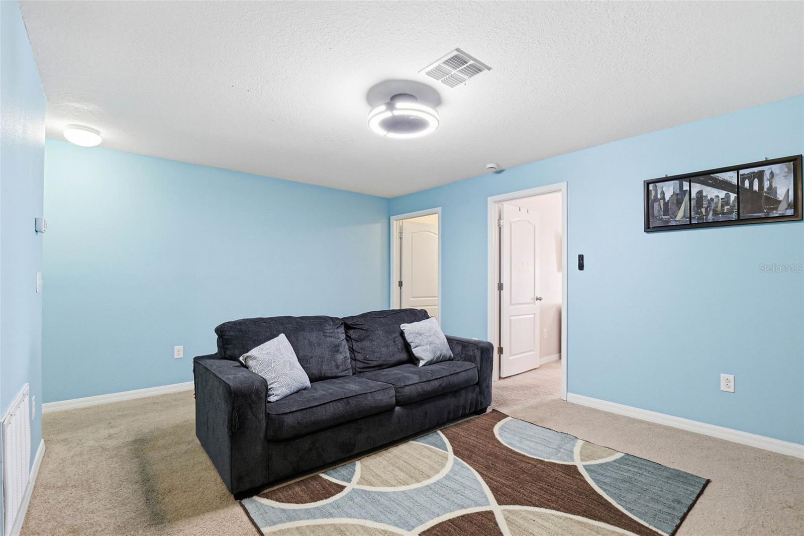 MEADOW POINTE IV - Residential