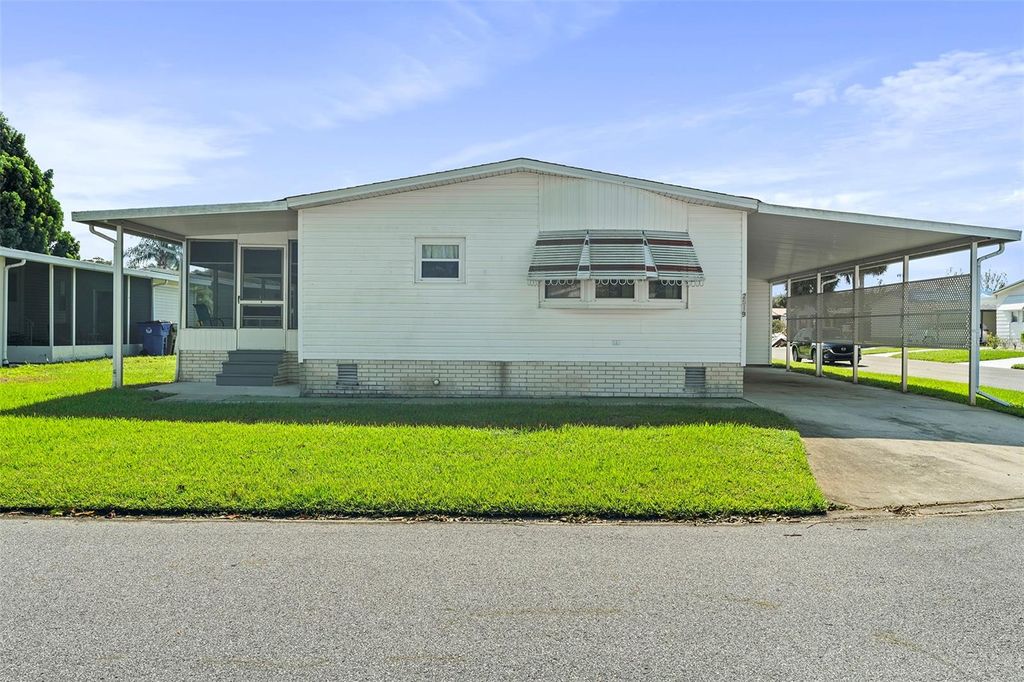 Photo of 2519 Independence Ln, Saint Cloud, FL 34773 (MLS # S5146433)