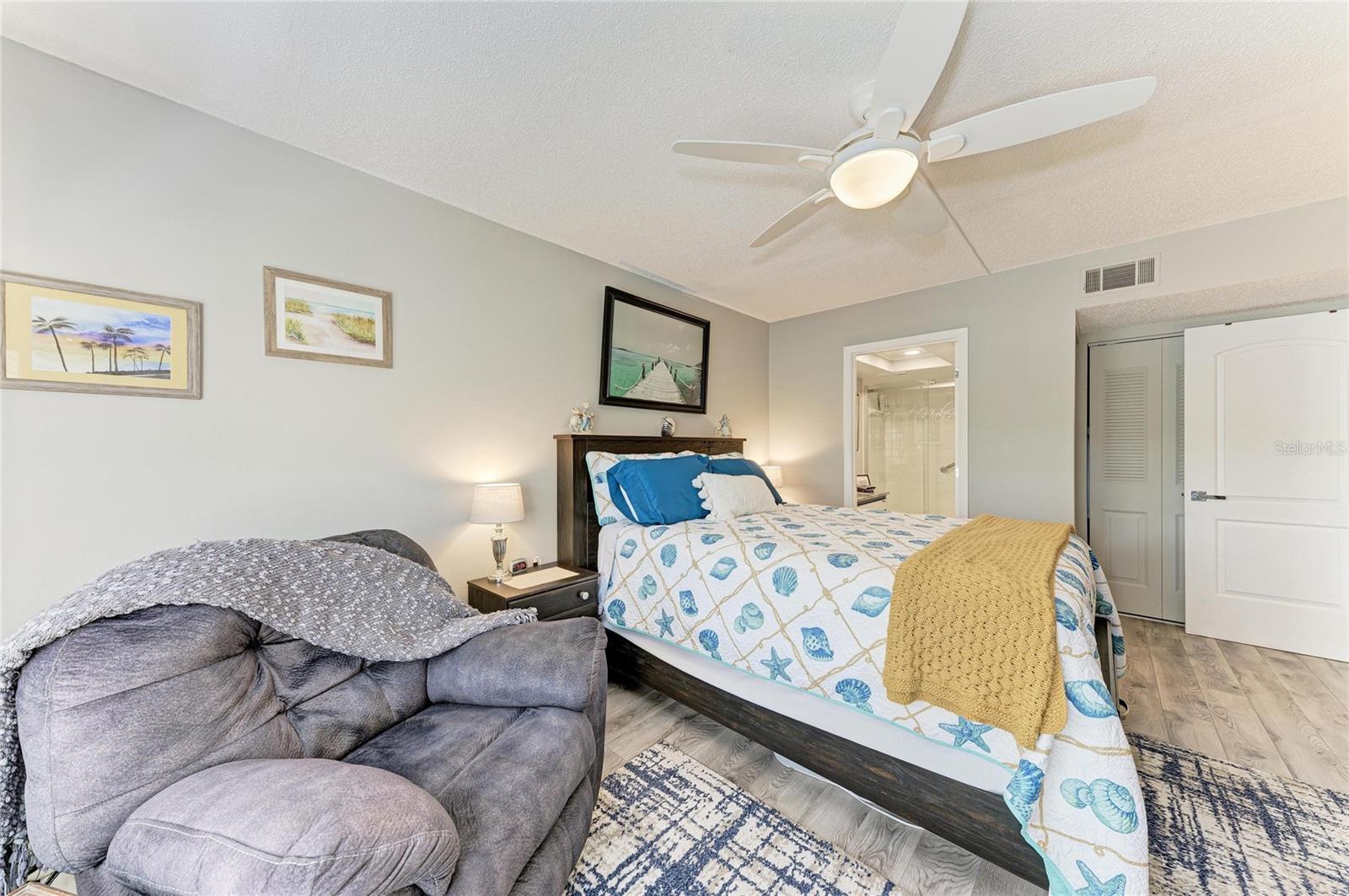 WOODPARK AT DESOTO SQUARE PH IV - Residential