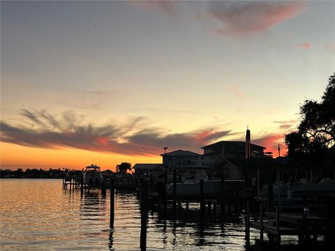 A home in SEMINOLE