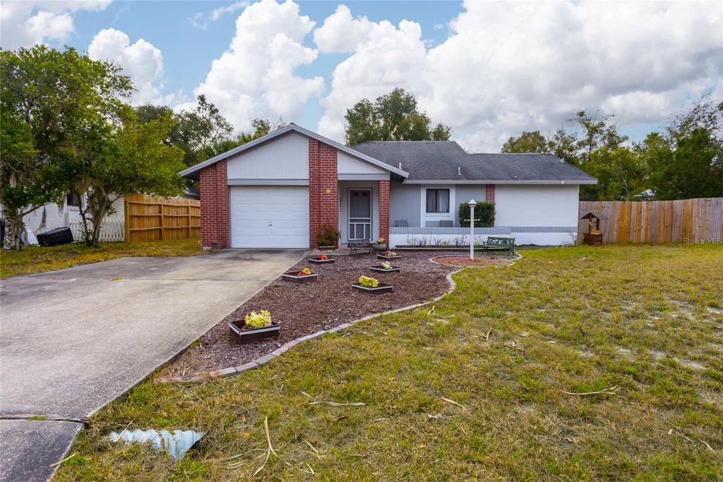 Photo of 13 Blairmore Place, Palm Coast, FL 32137 (MLS # FC315343)