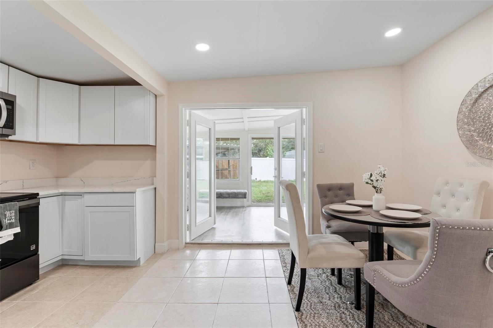 QUEENS MIRROR SOUTH 2ND REP ADD REP - Residential