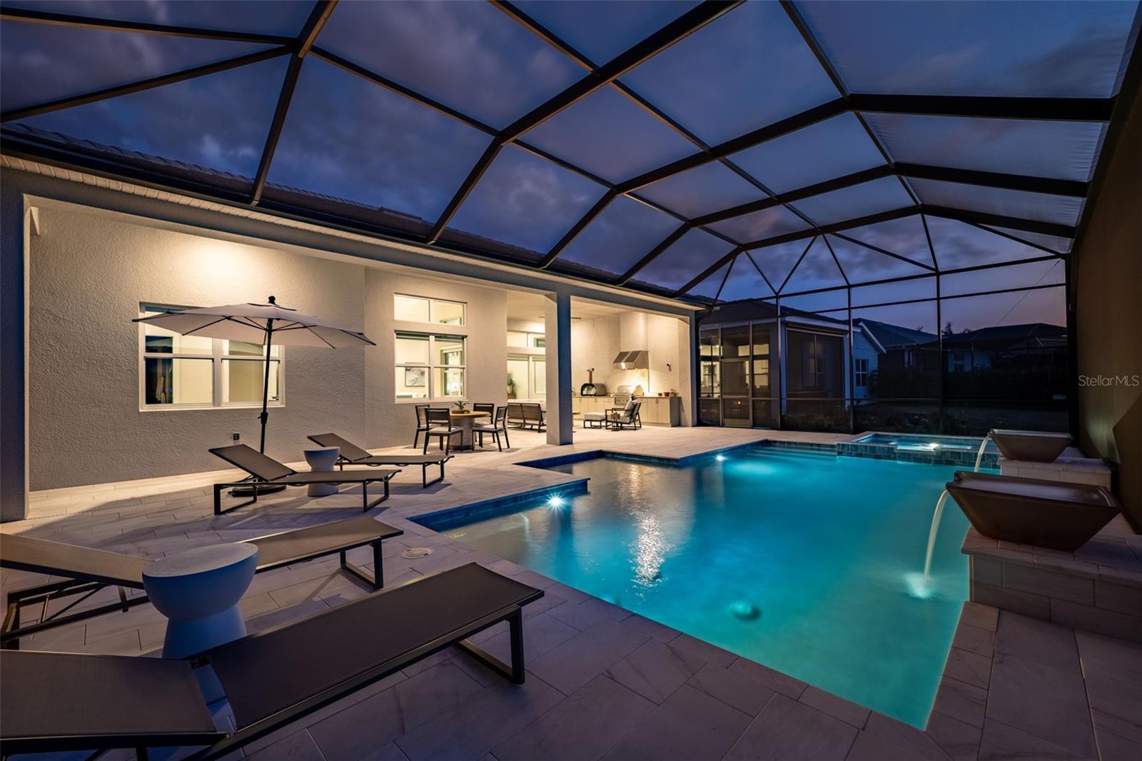 ISLES AT LAKEWOOD RANCH - Residential