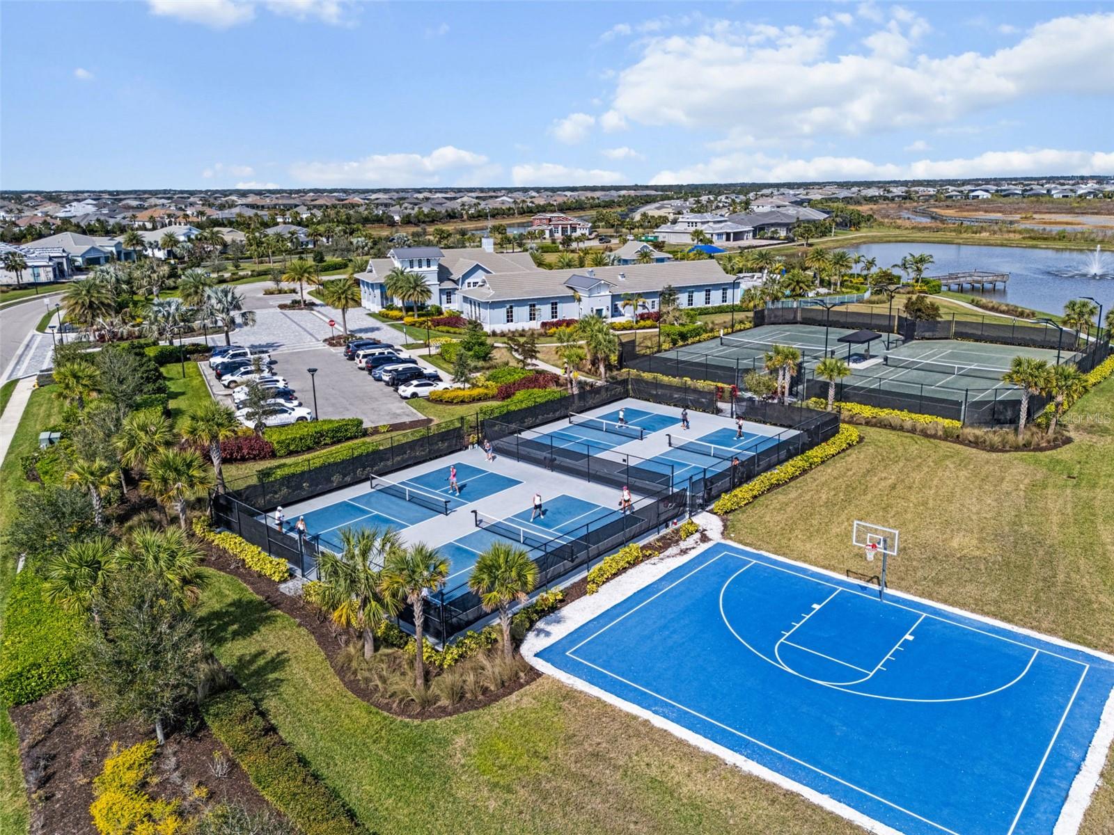 ISLES AT LAKEWOOD RANCH - Residential