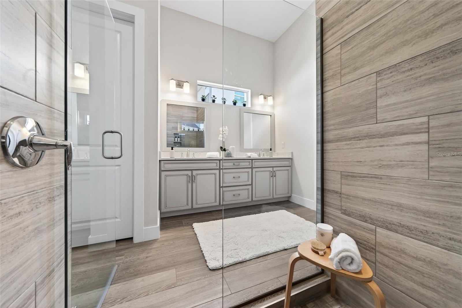 ISLES AT LAKEWOOD RANCH - Residential