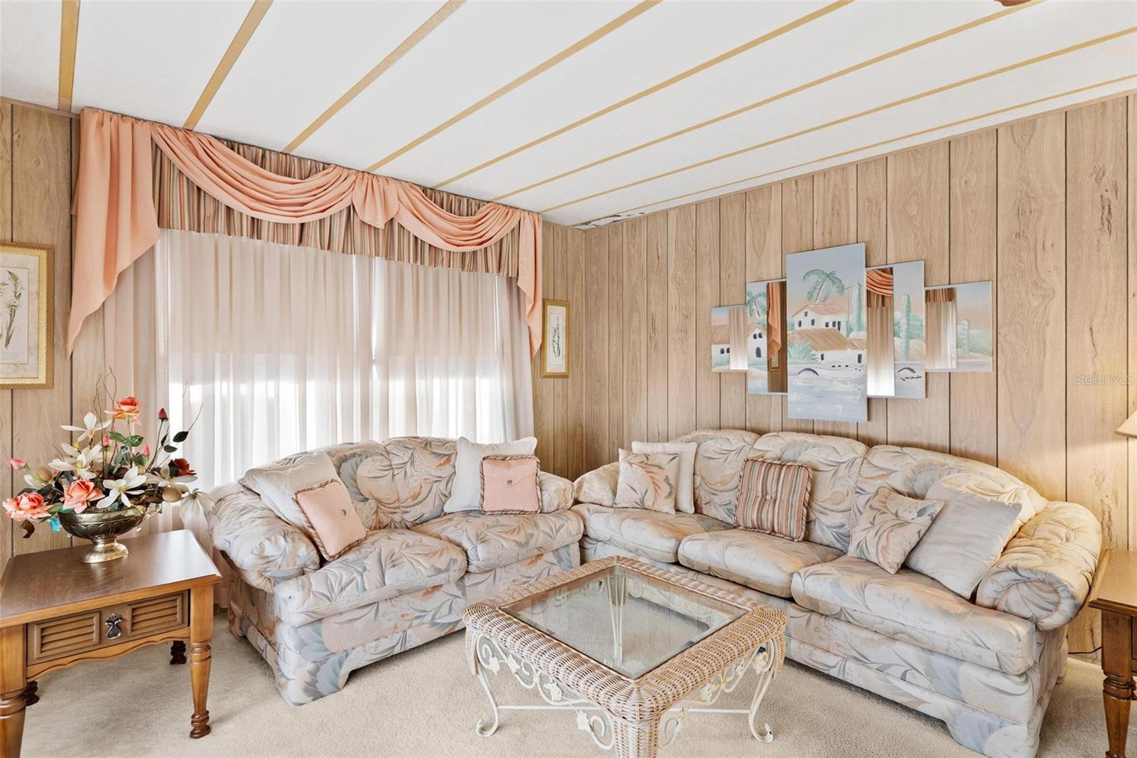 LEESBURG COACHWOOD COLONY - Residential