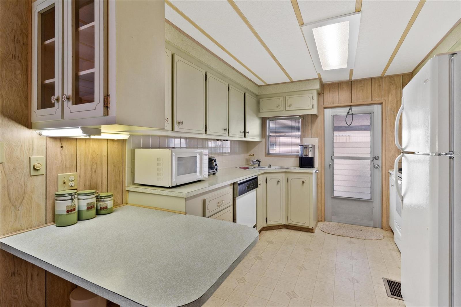 LEESBURG COACHWOOD COLONY - Residential