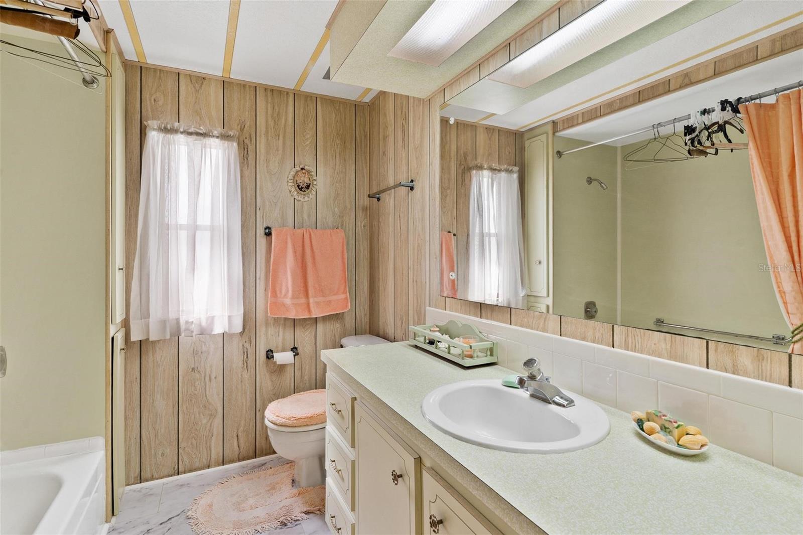 LEESBURG COACHWOOD COLONY - Residential