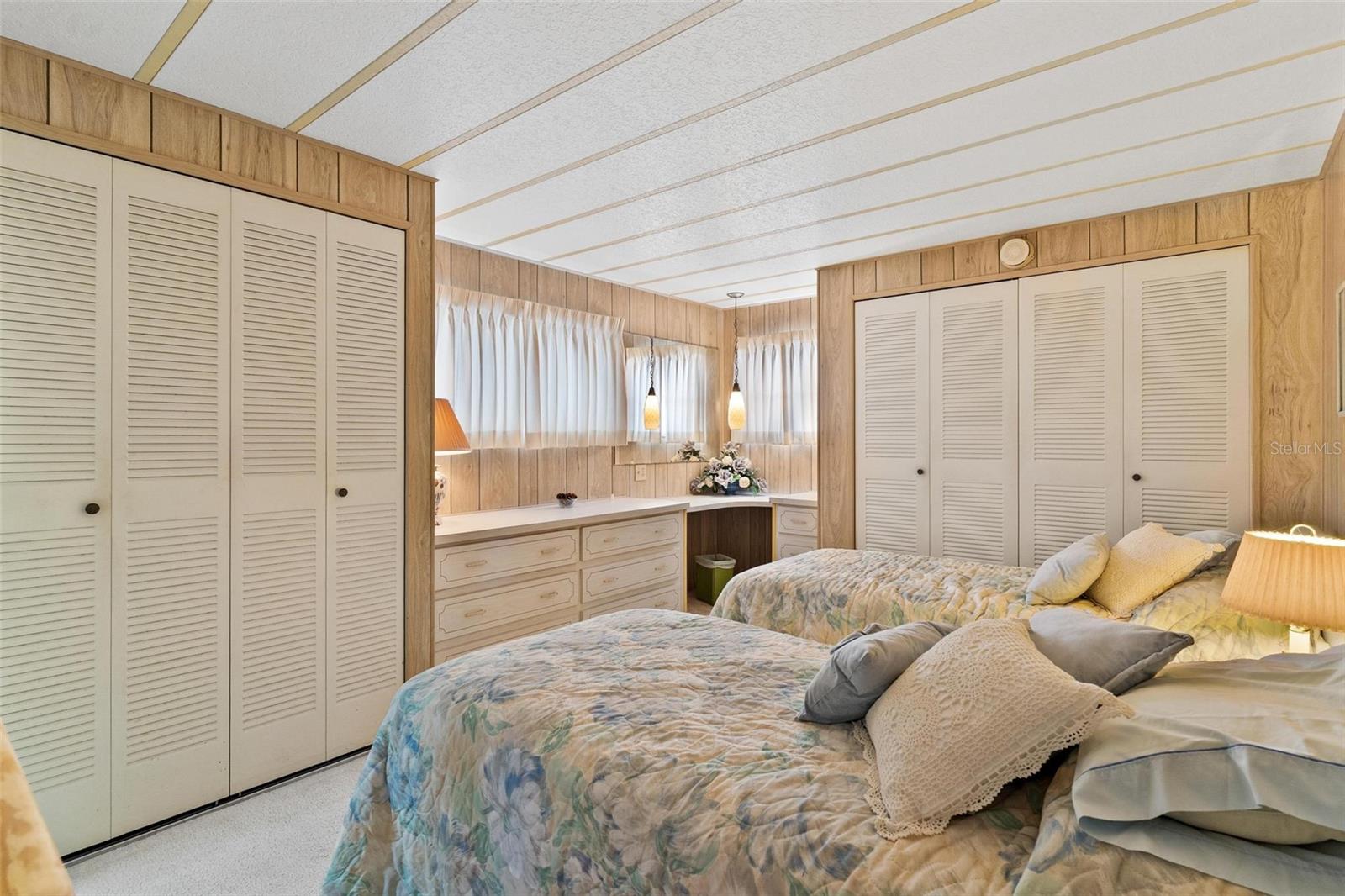 LEESBURG COACHWOOD COLONY - Residential