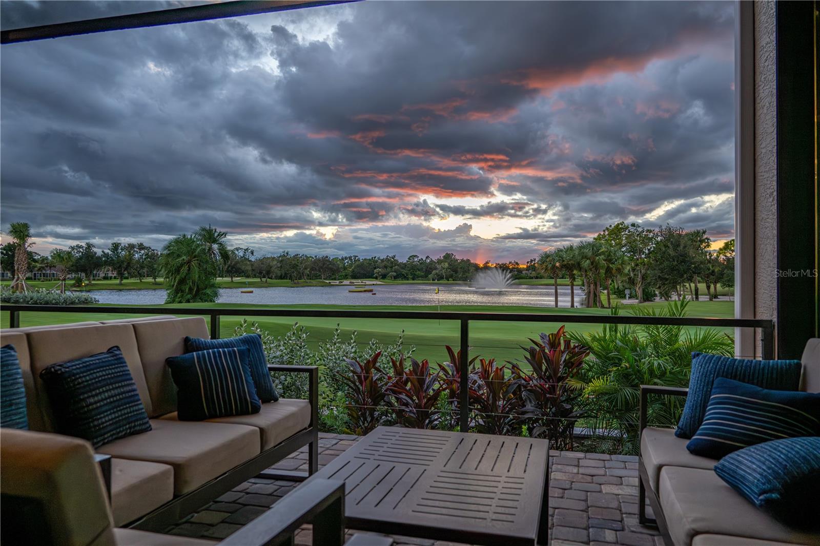 VERANDA 4 AT HERITAGE OAKS - Residential