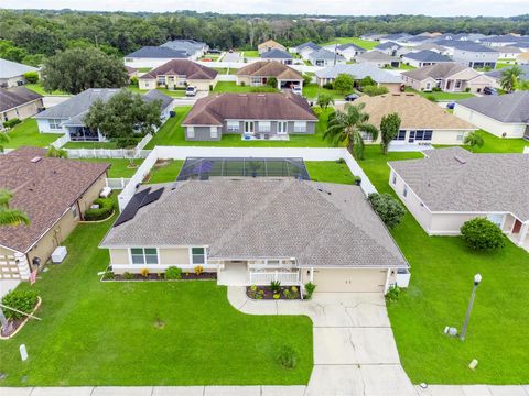 A home in LAKELAND