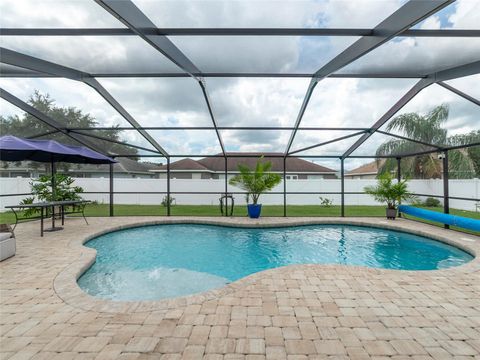 A home in LAKELAND