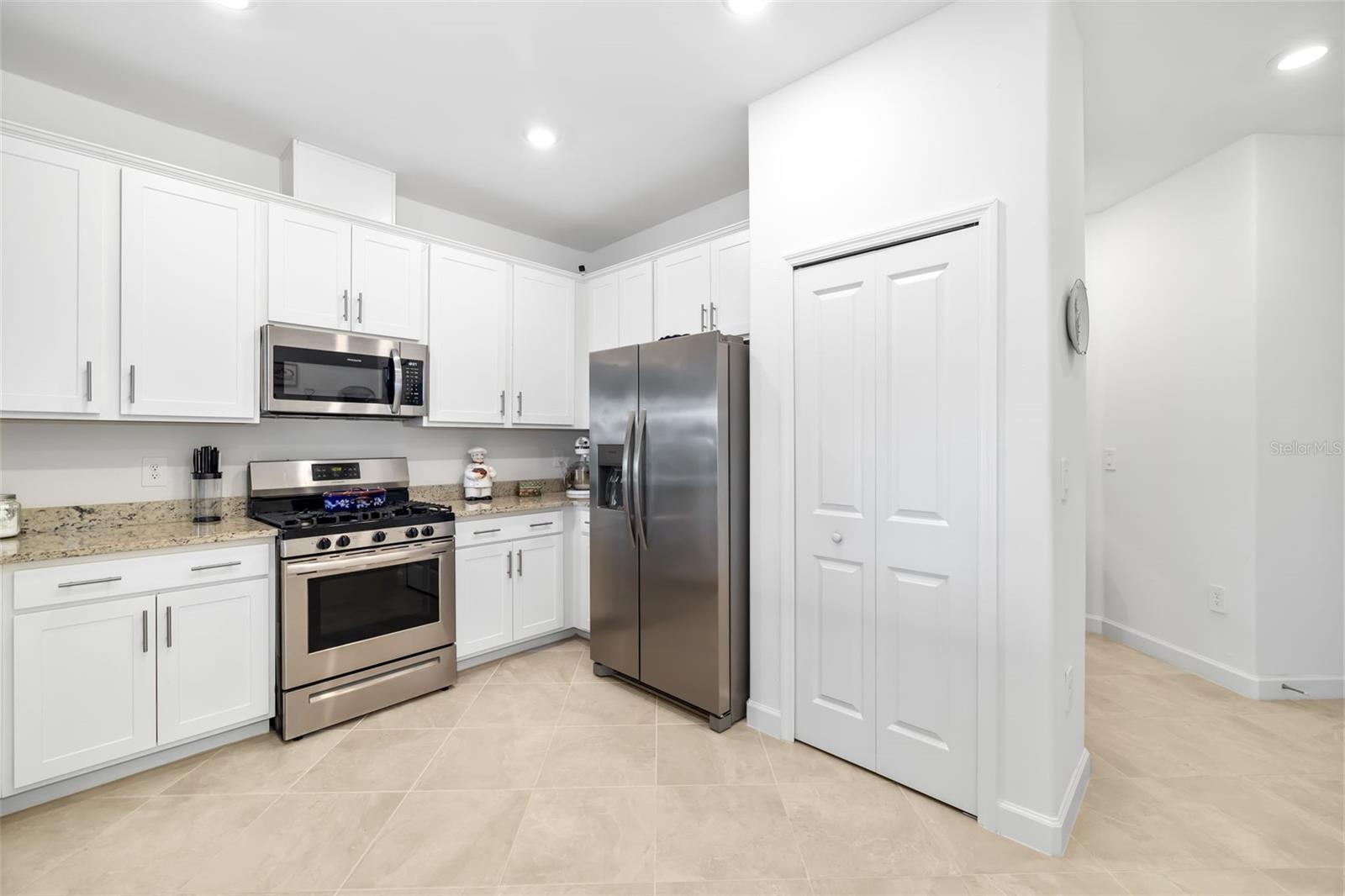 5429 MYSTIC WATER COVE