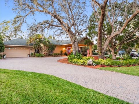 A home in PALM HARBOR