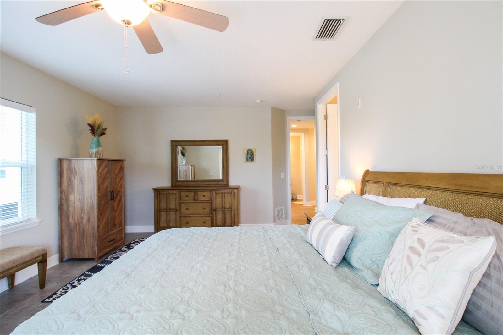 PALMA SOLA BAY CLUB PH 12 - Residential Lease