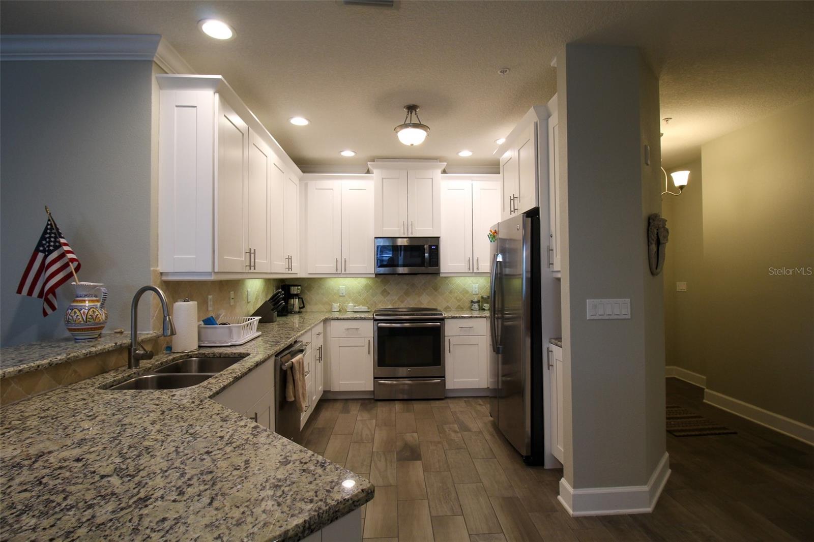 PALMA SOLA BAY CLUB PH 12 - Residential Lease