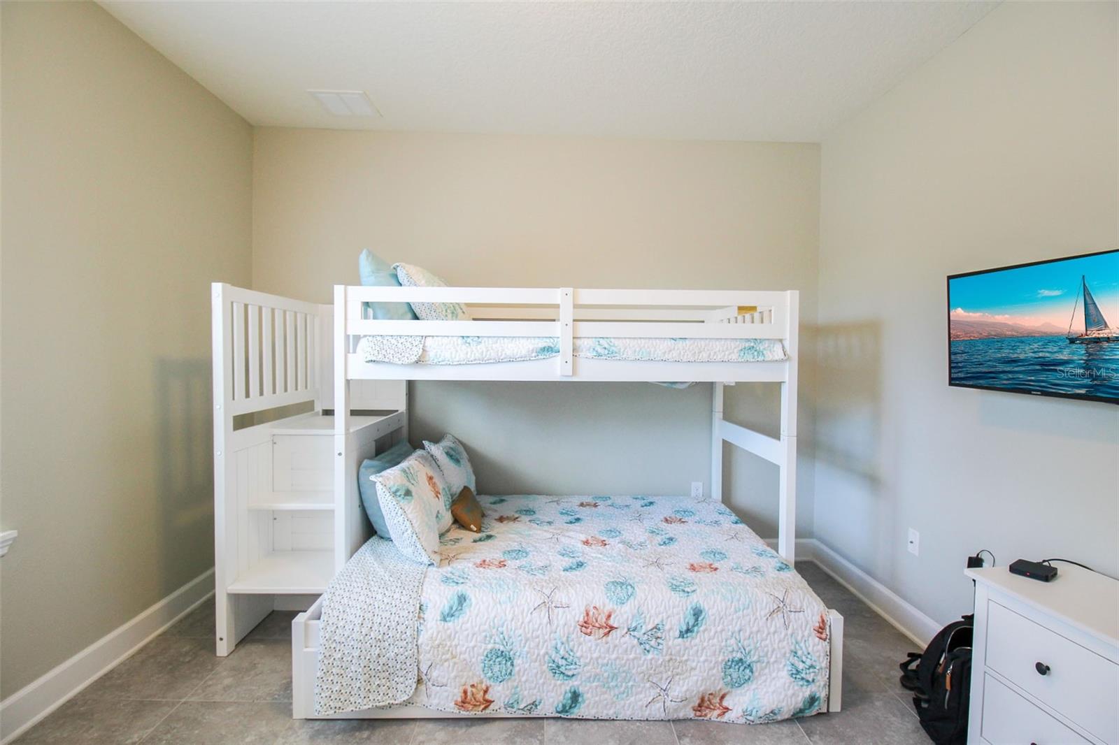 PALMA SOLA BAY CLUB PH 12 - Residential Lease