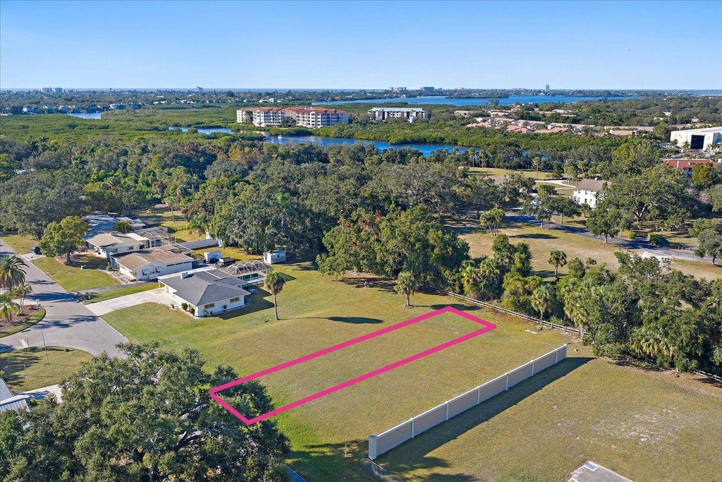 Photo of Southwood Street, Sarasota, FL 34231 (MLS # A4702380)