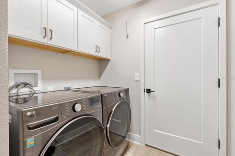 Tiny photo for 7726 Brian Etheredge Way, The Villages, FL 34762 (MLS # G5109541)