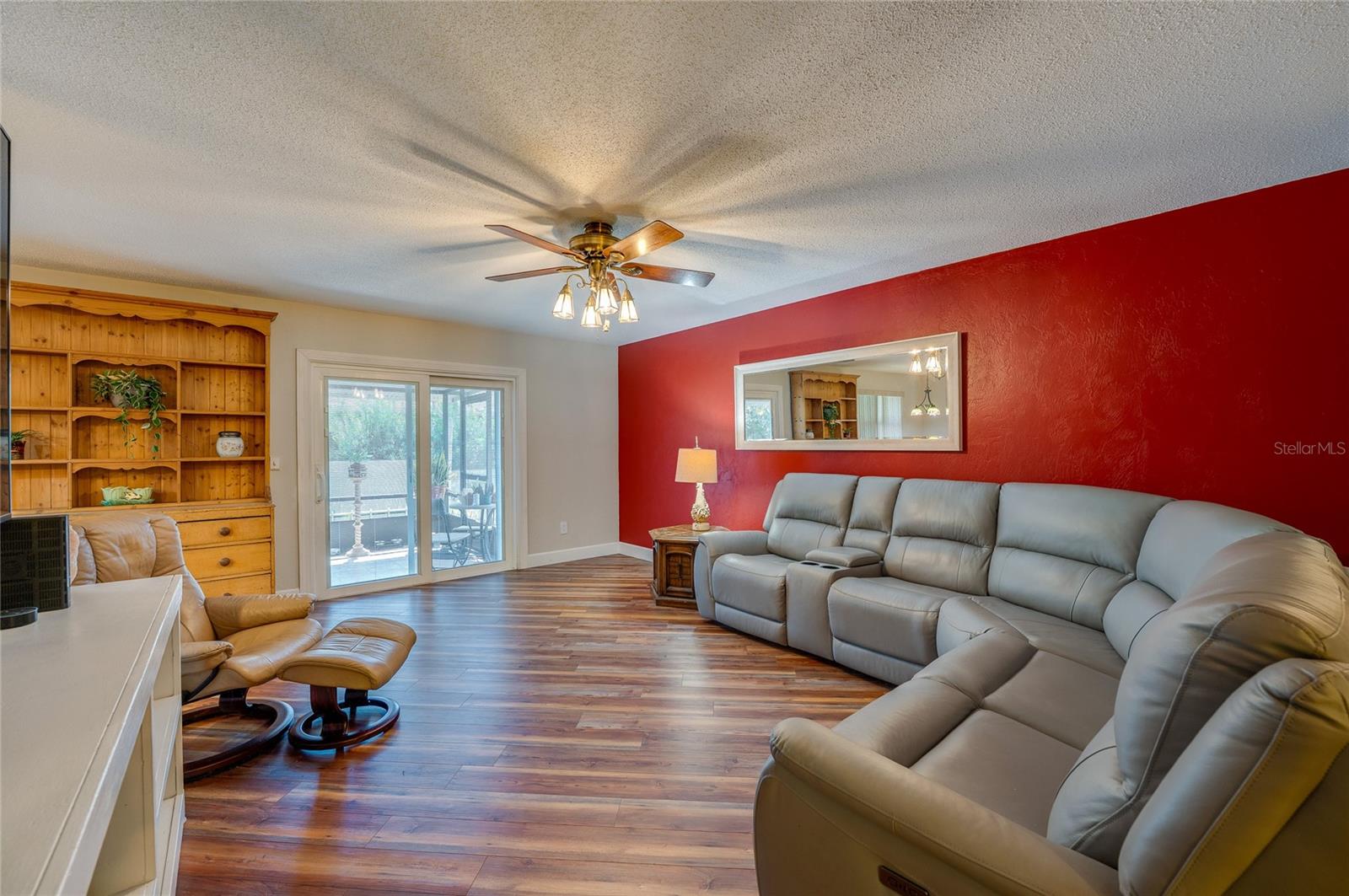 SUMMER TREES UNIT 01 - Residential