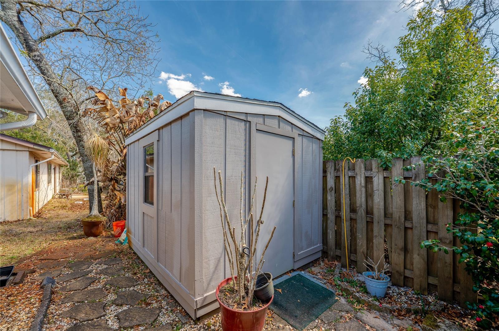 SUMMER TREES UNIT 01 - Residential