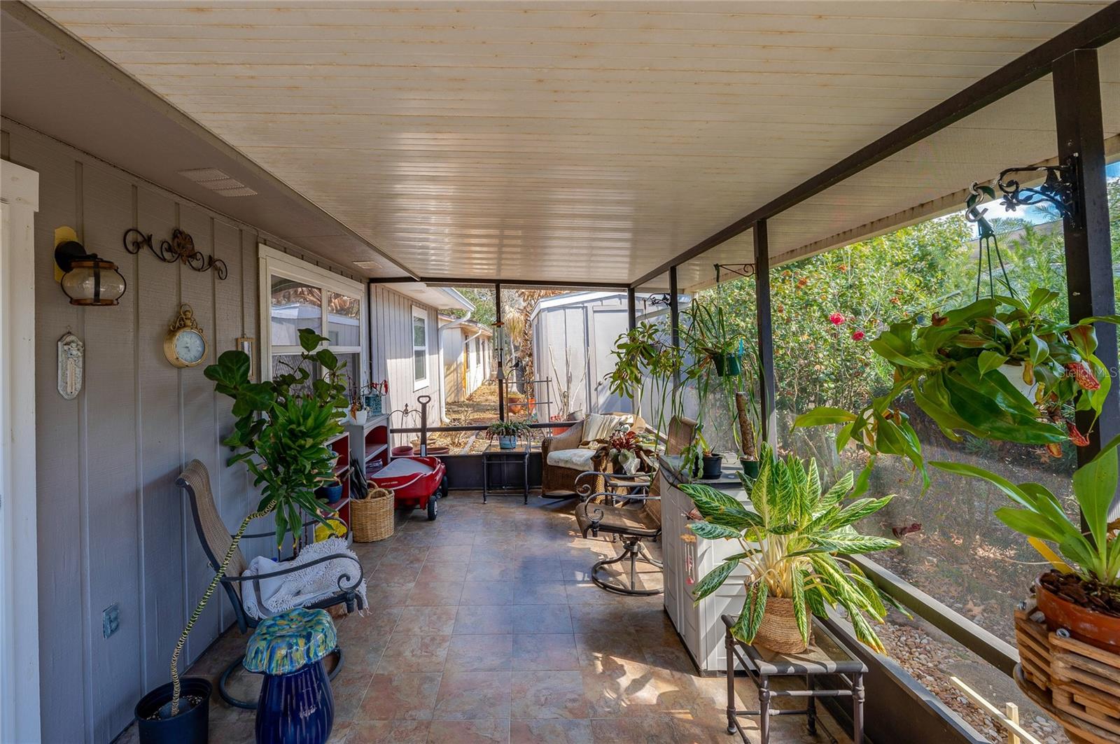 SUMMER TREES UNIT 01 - Residential