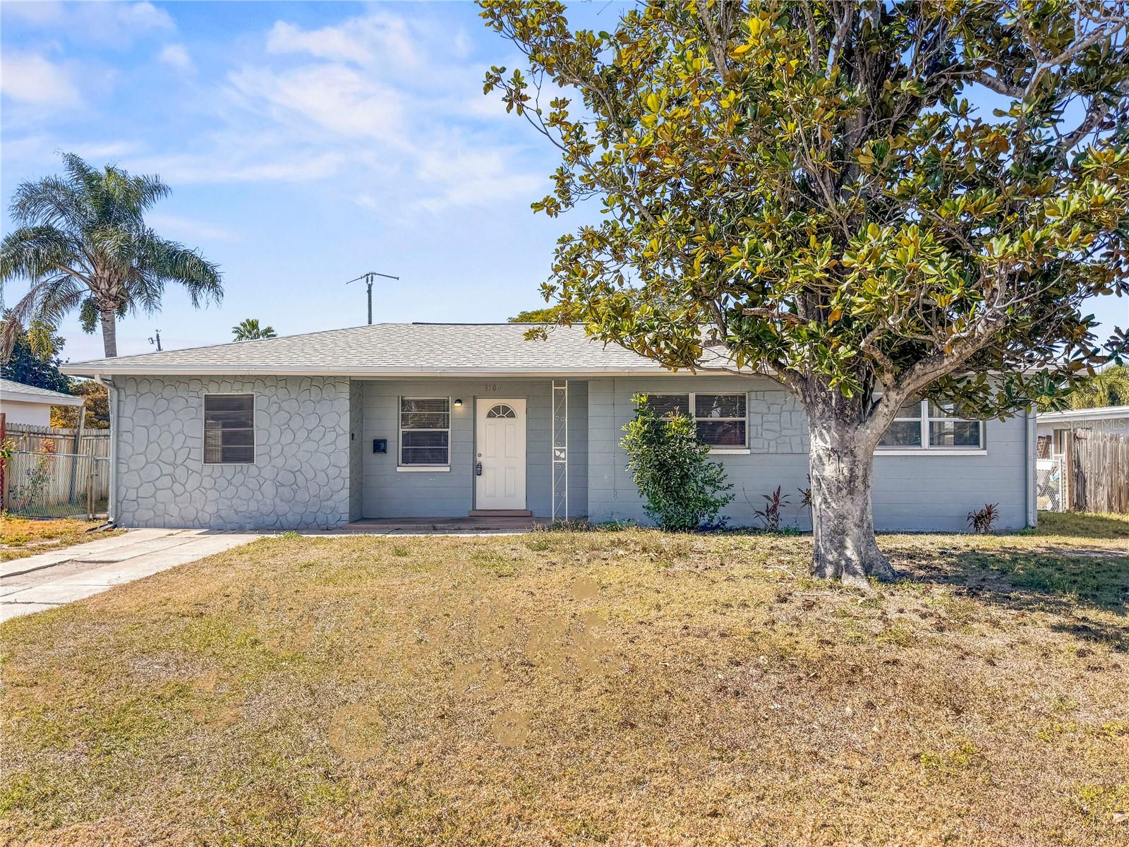 BAYSHORE GARDENS SEC 2 - Residential Lease