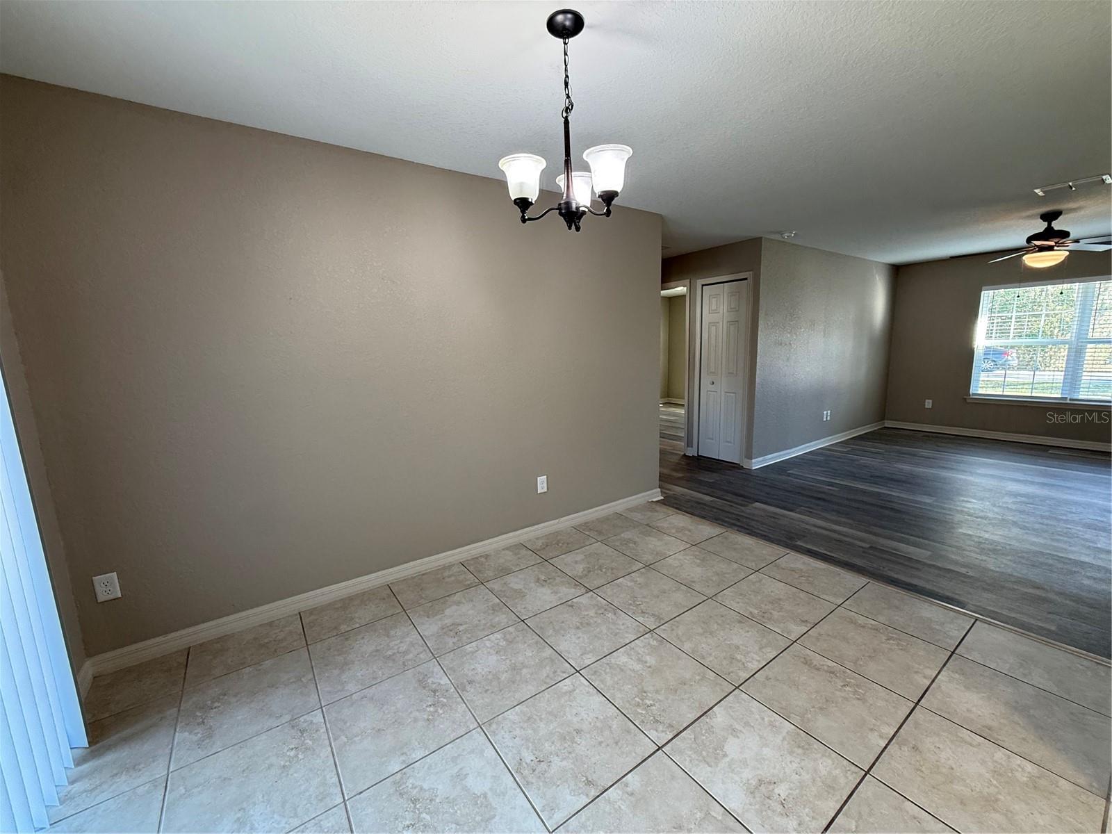 OCALA PARK ESTATE - Residential Lease