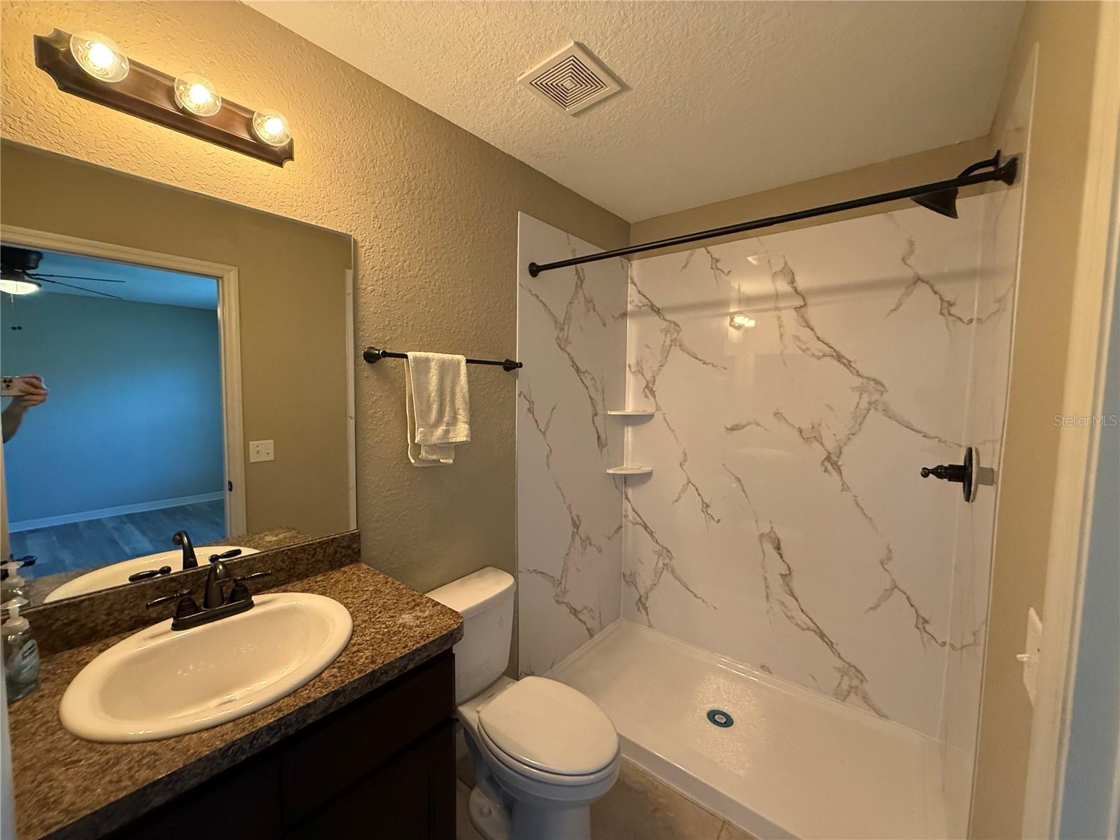 OCALA PARK ESTATE - Residential Lease