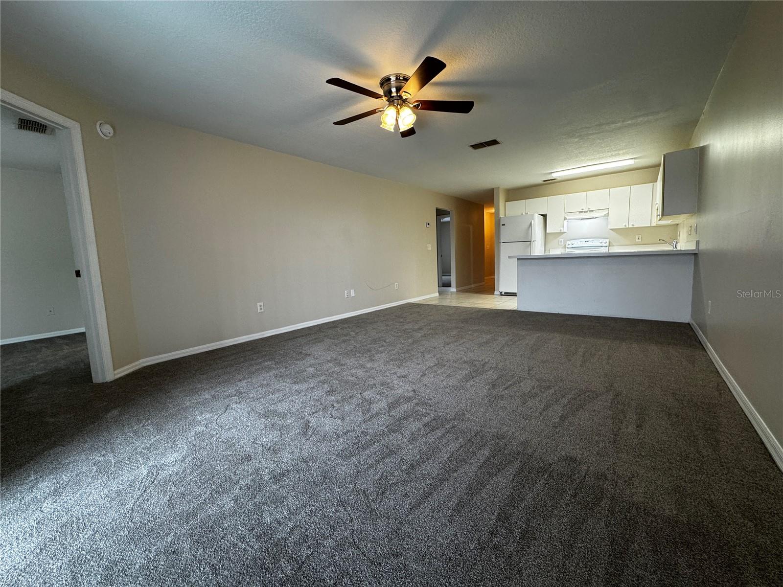 LEESBURG SLEEPY HOLLOW SUB - Residential Lease