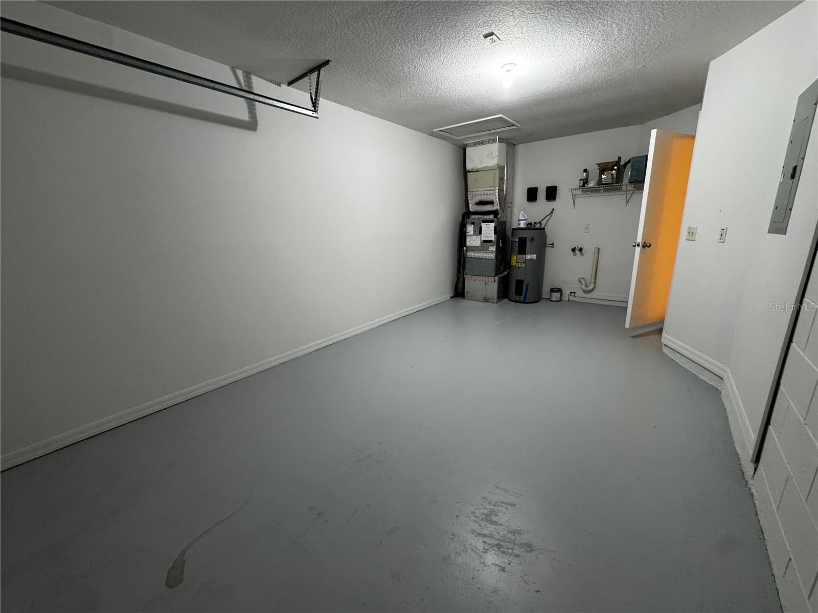 LEESBURG SLEEPY HOLLOW SUB - Residential Lease