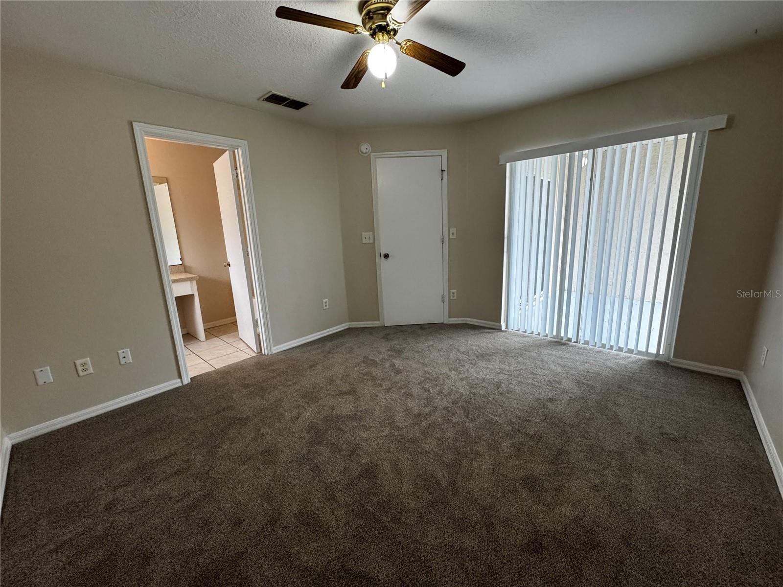 LEESBURG SLEEPY HOLLOW SUB - Residential Lease